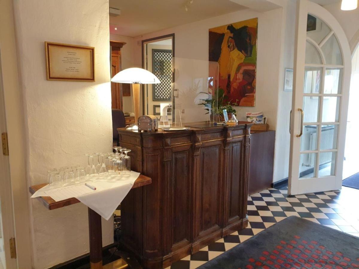 Hotel Altes Pfarrhaus Beaumarais Saarlouis Exterior photo